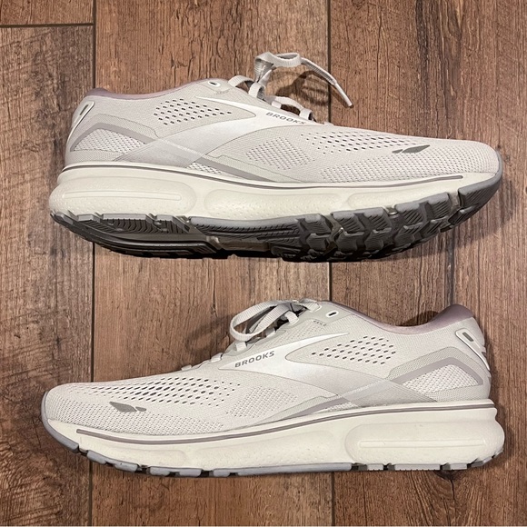 NWOT Brooks Ghost Running Sneakers, Men’s 12 - Picture 2 of 7
